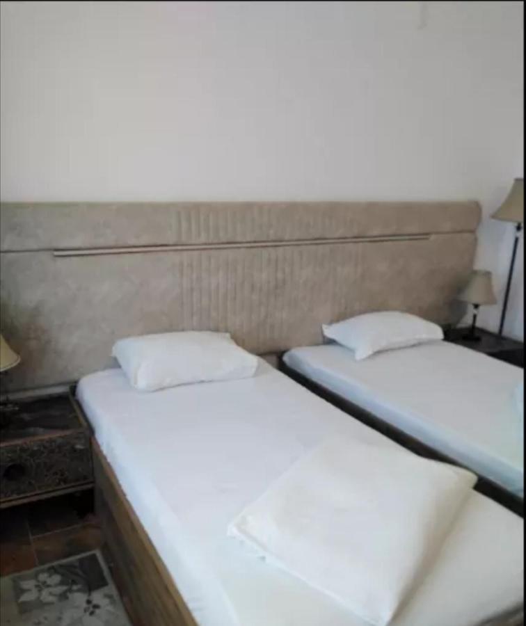 Hotel Florida Mamaia Bagian luar foto