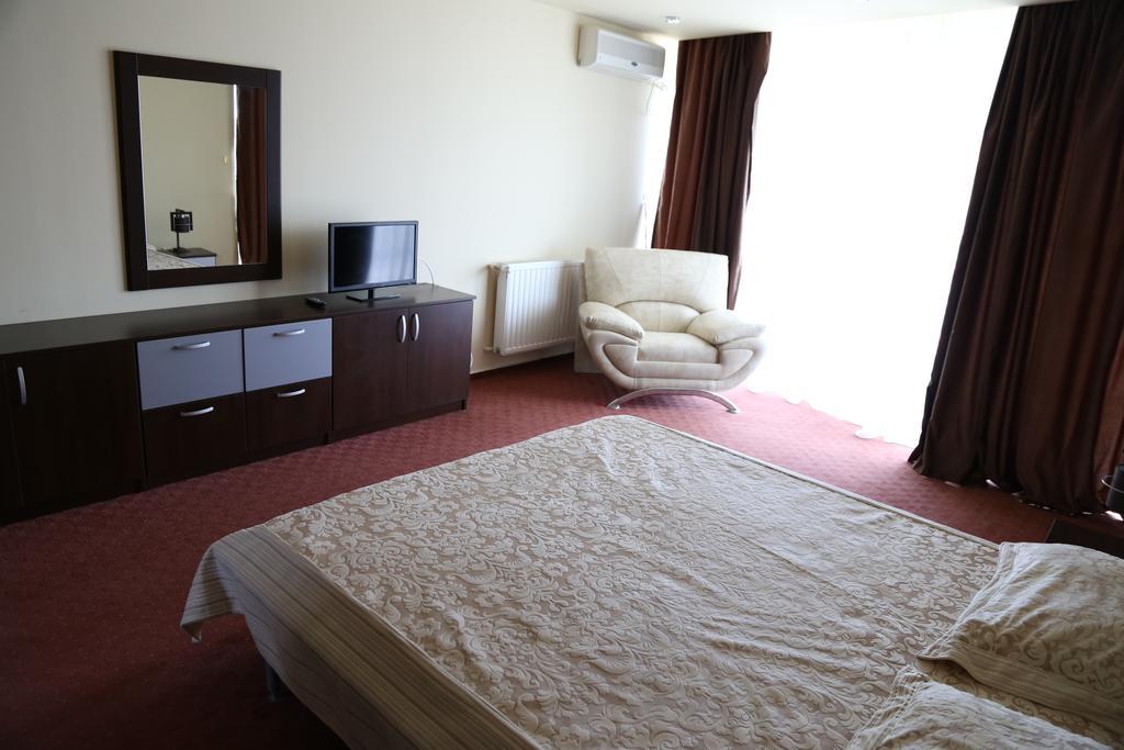 Hotel Florida Mamaia Bagian luar foto