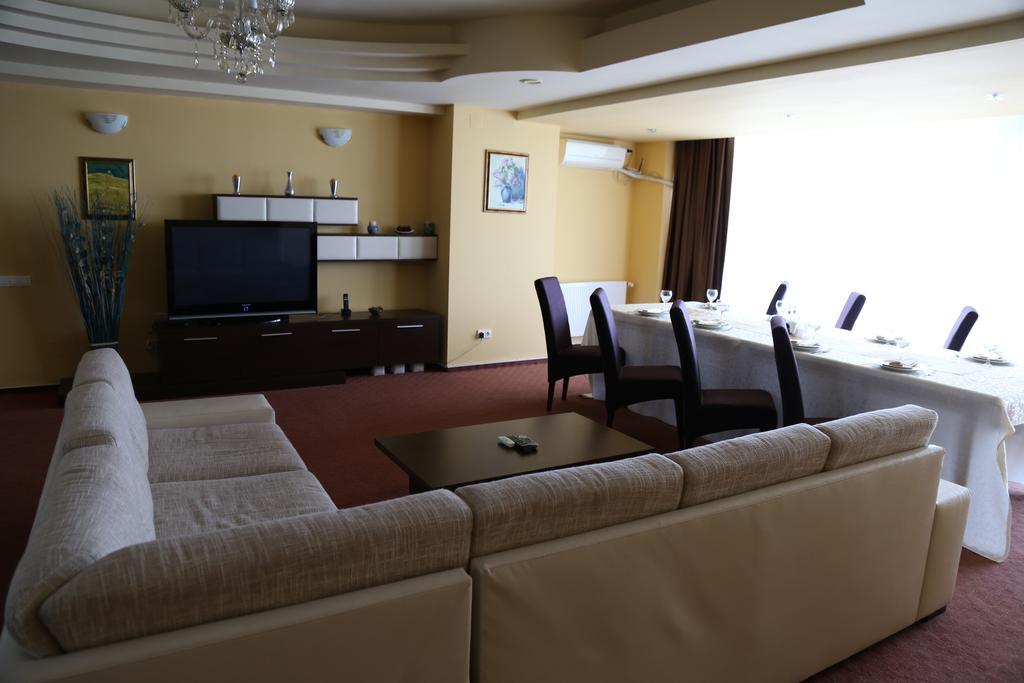 Hotel Florida Mamaia Bagian luar foto