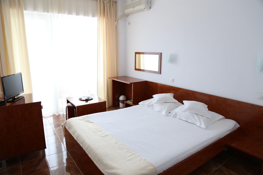 Hotel Florida Mamaia Bagian luar foto
