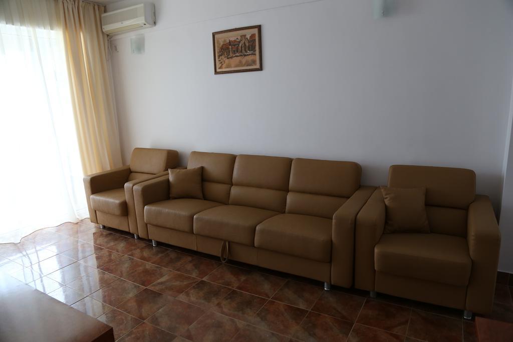 Hotel Florida Mamaia Bagian luar foto